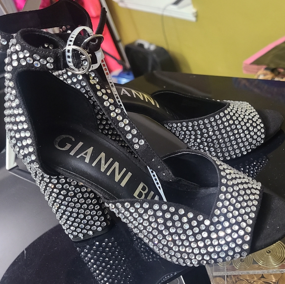 Woman's Rhinestone Shoe